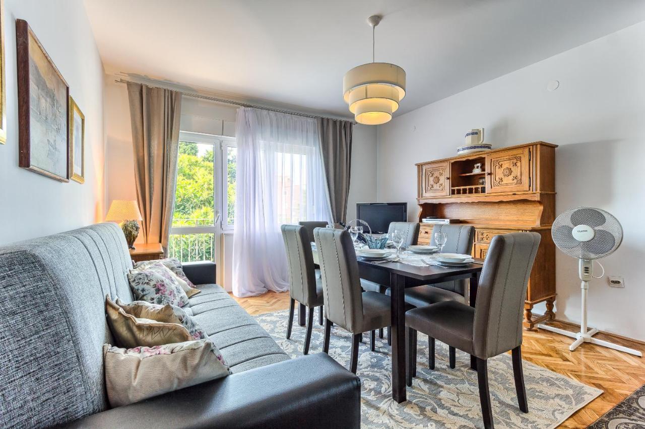 Regent Apartment In Kaštela エクステリア 写真